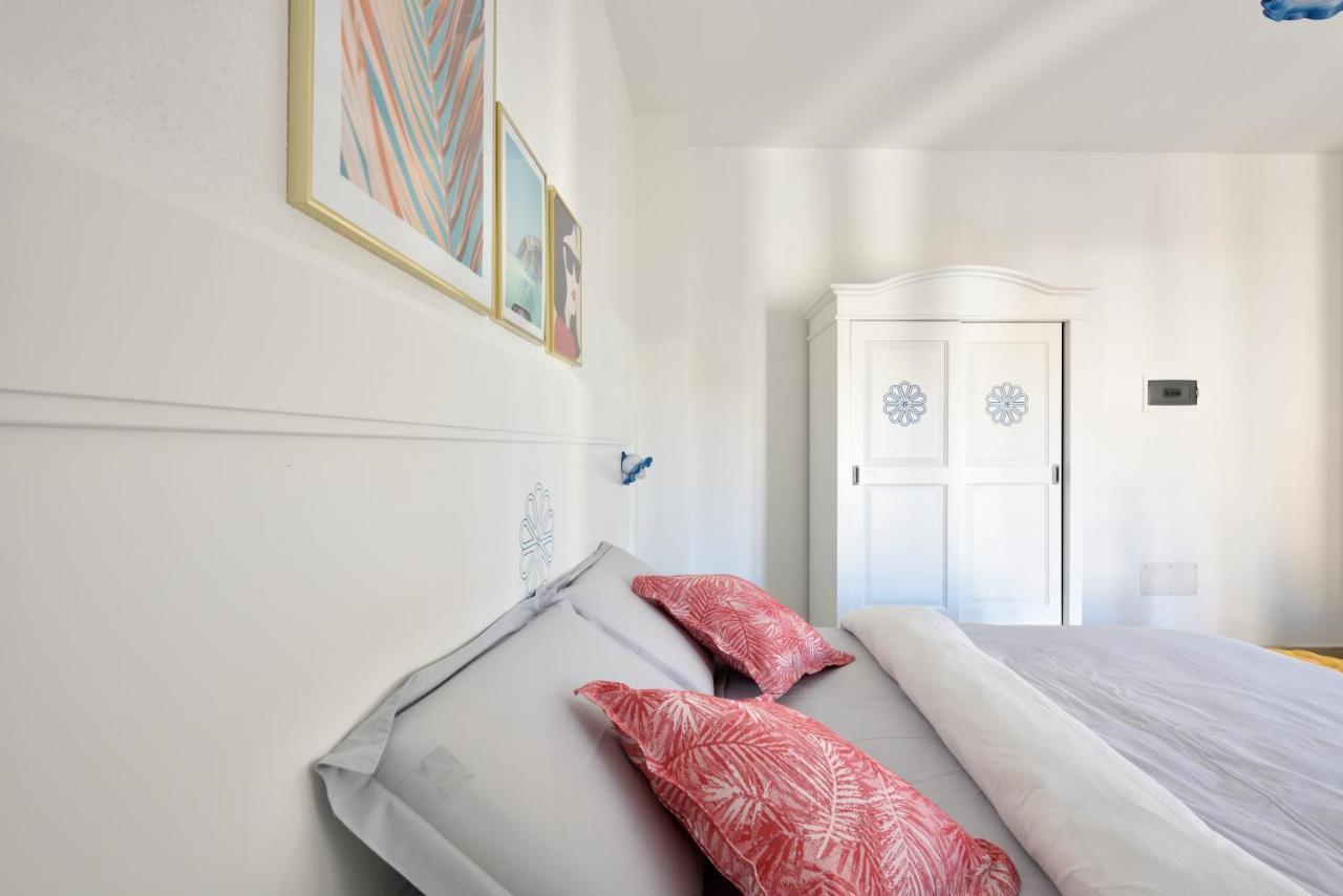 Inah Rooms Dorgali Eksteriør bilde